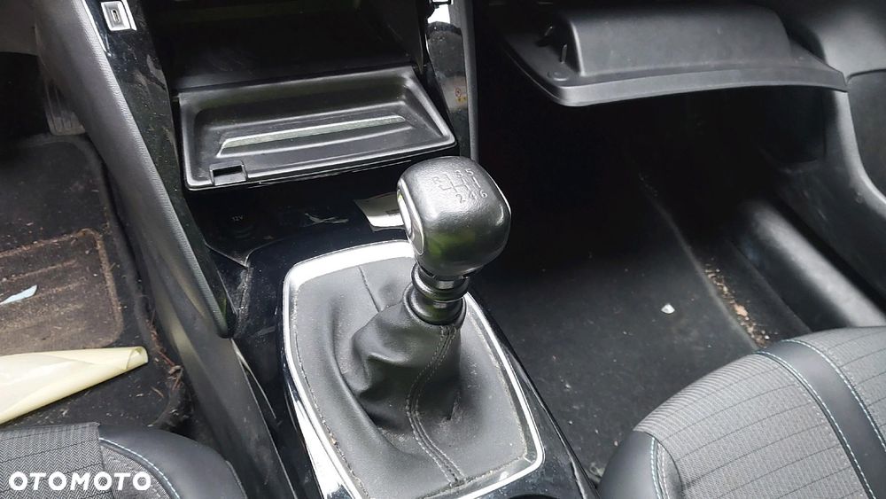 Peugeot 208 PureTech 100 Allure Pack - 16