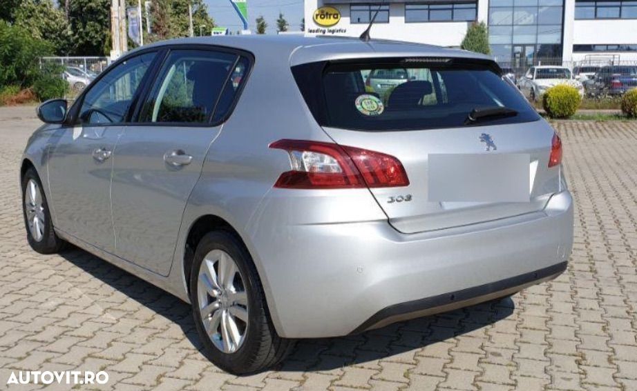 Peugeot 308 1.2 L PureTech Access - 6