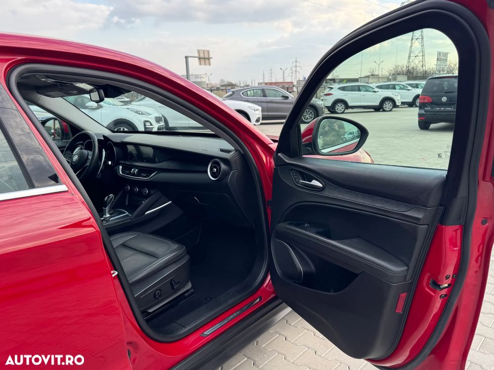 Alfa Romeo Stelvio 2.2 16V AT8 Q4 Lusso Ti - 27