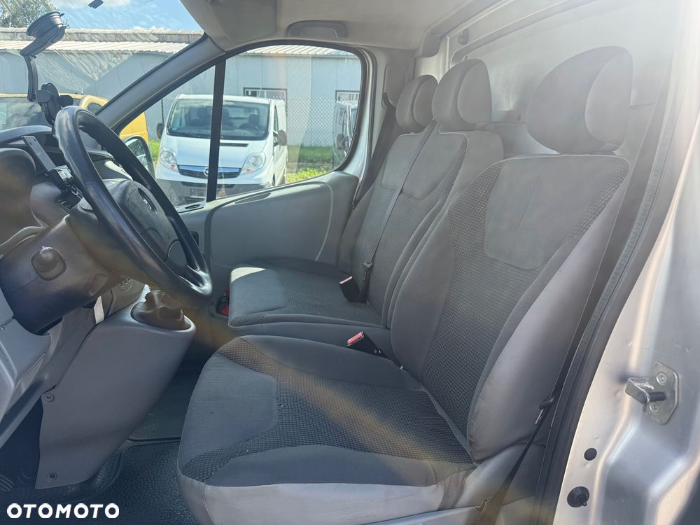 Opel Vivaro 2.0cdti 115KM long długi klima L2H1 - 6