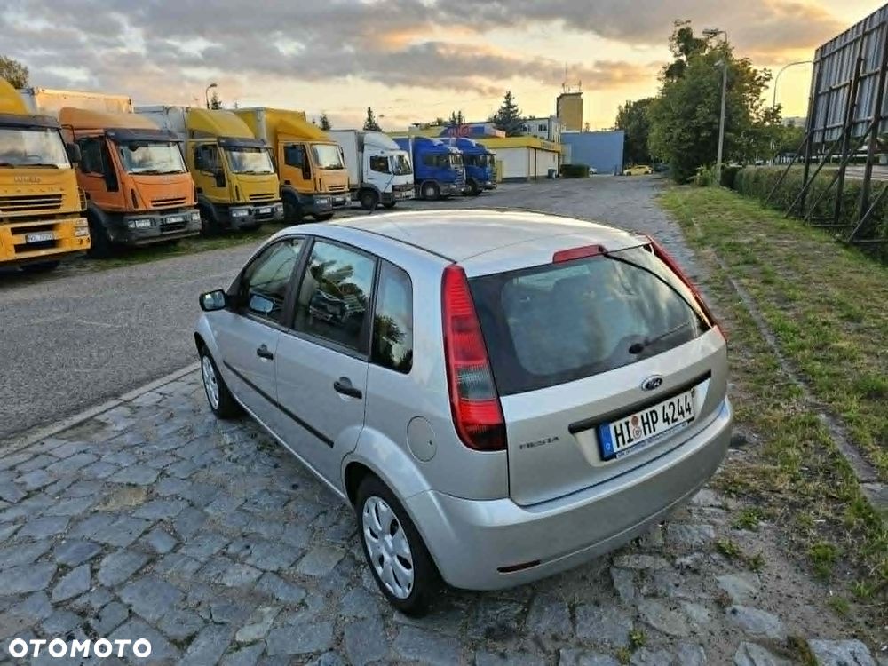 Ford Fiesta 1.4 Futura - 3