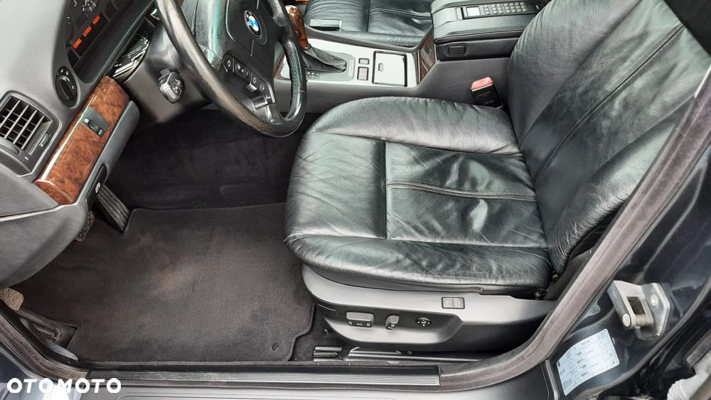 BMW Seria 7 740i - 20