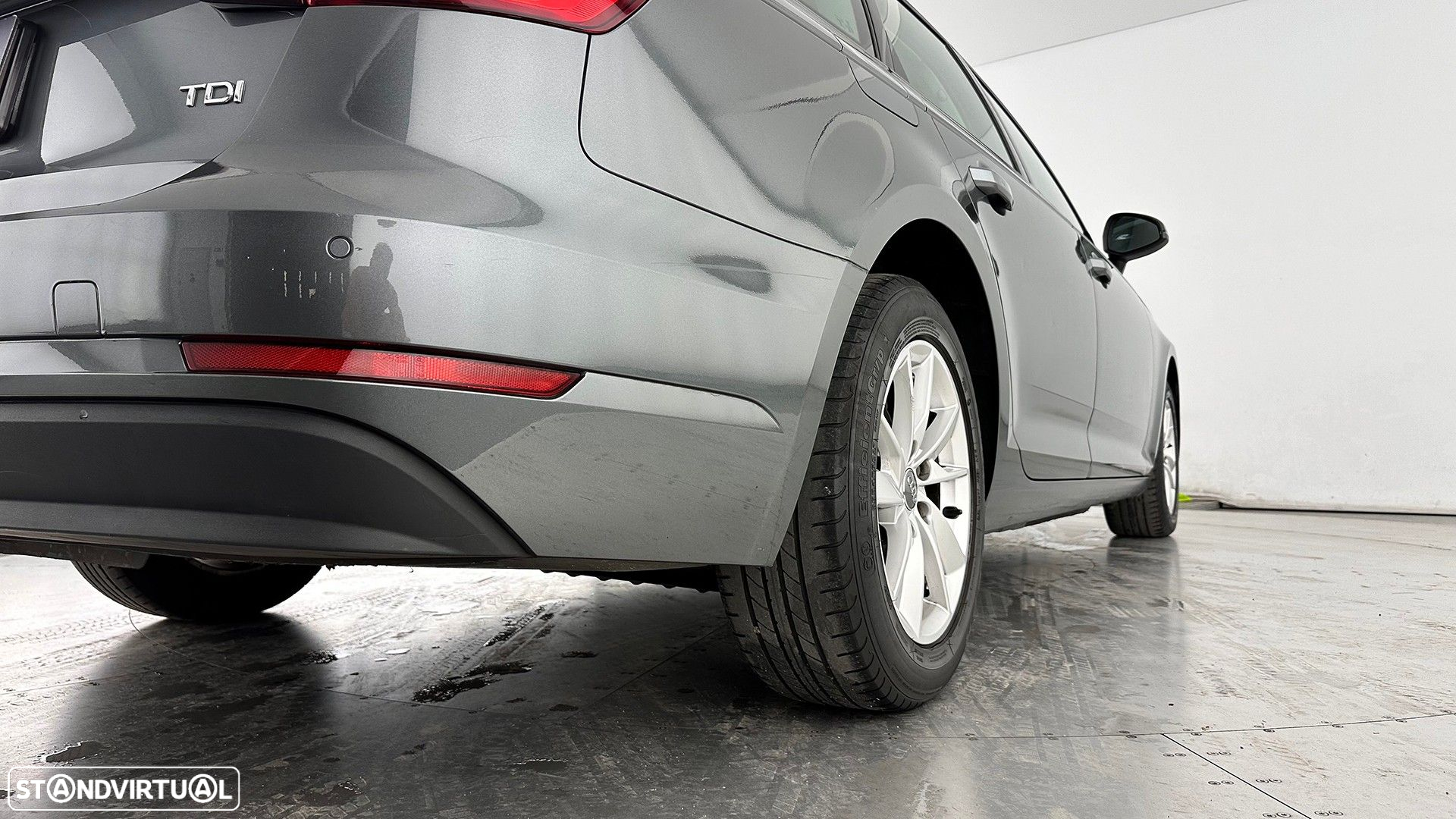 Audi A4 Avant 2.0 TDI Advance - 14