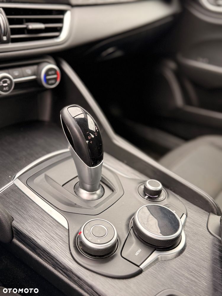 Alfa Romeo Giulia - 30