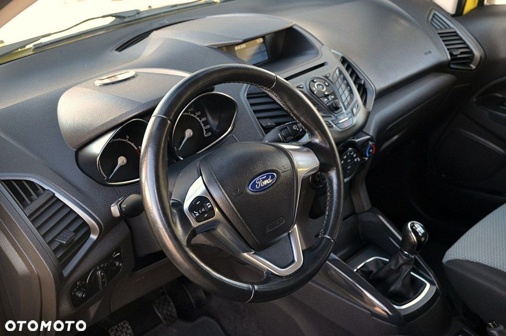 Ford EcoSport - 13