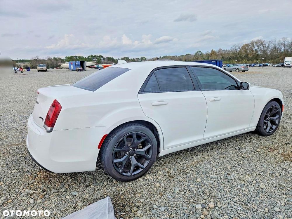 Chrysler 300s - 4