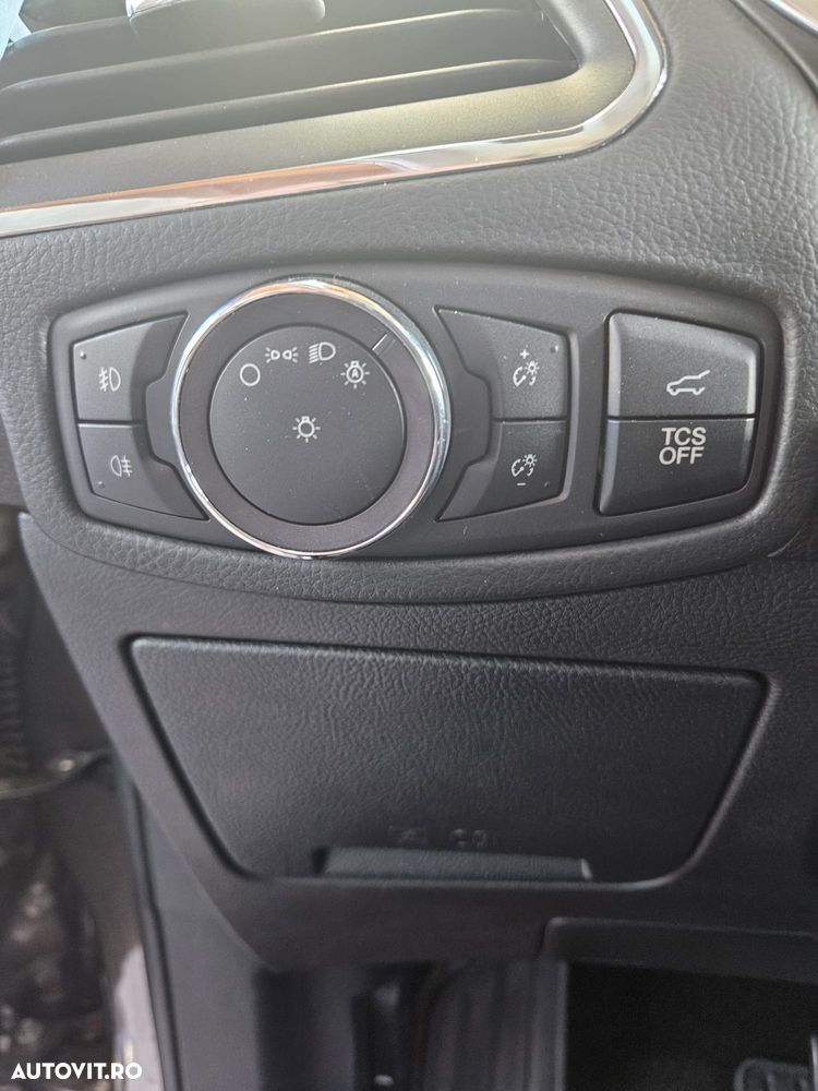 Ford Edge 2.0 Panther A8 AWD Titanium - 20