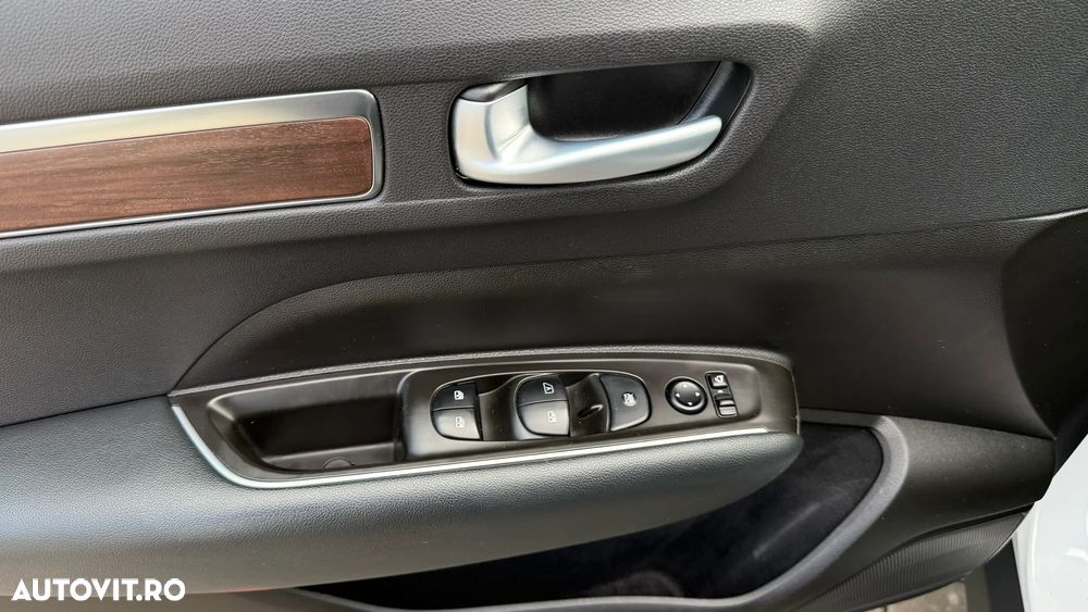 Renault Koleos ENERGY dCi 175 4WD INTENS - 29