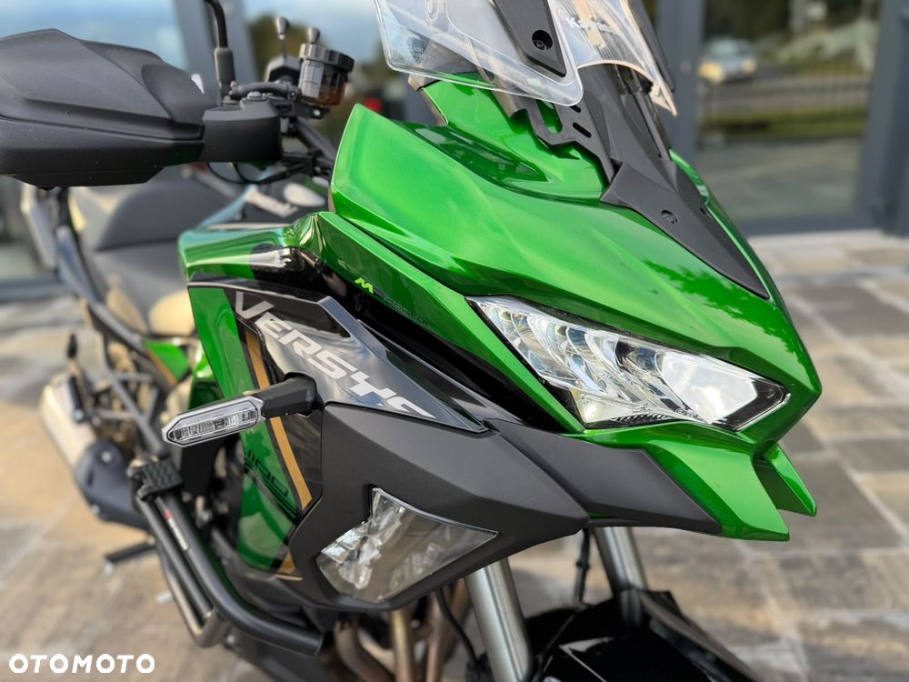 Kawasaki Versys 1100 SE - 21
