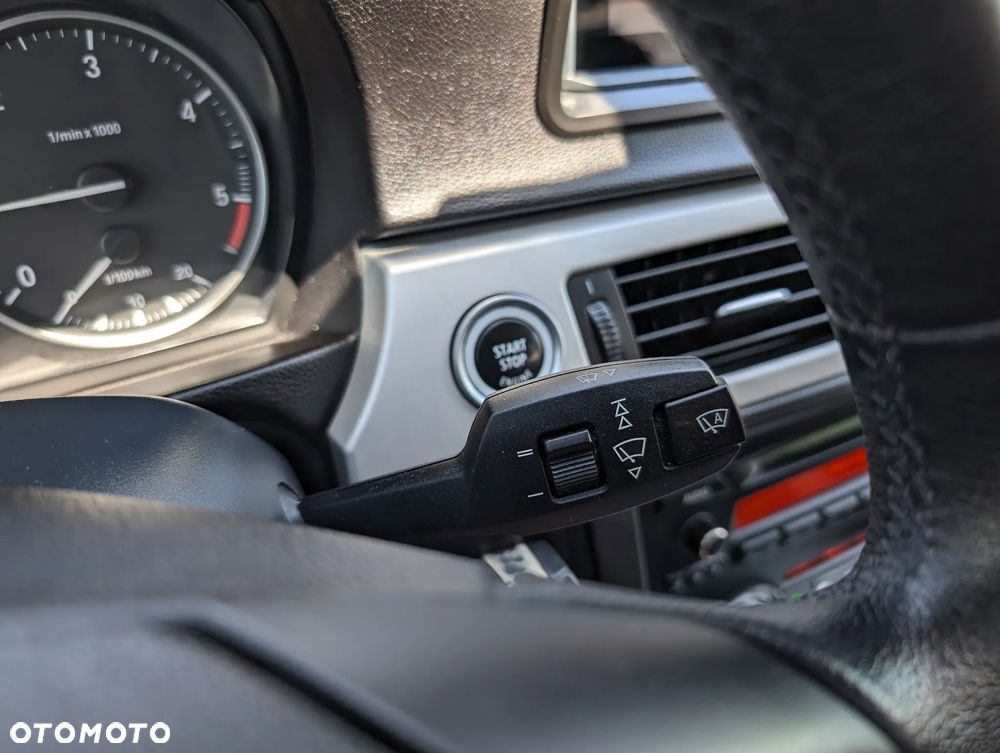 BMW Seria 3 320d Sport Line - 27