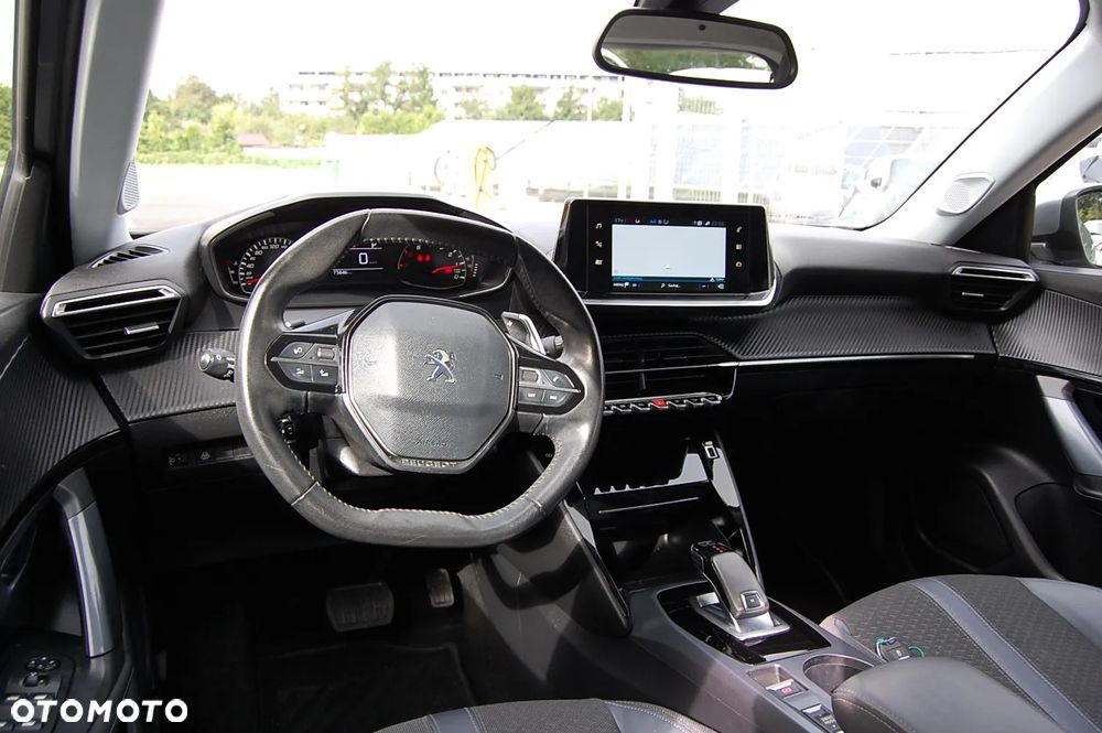 Peugeot 2008 PureTech 130 EAT8 Allure - 6