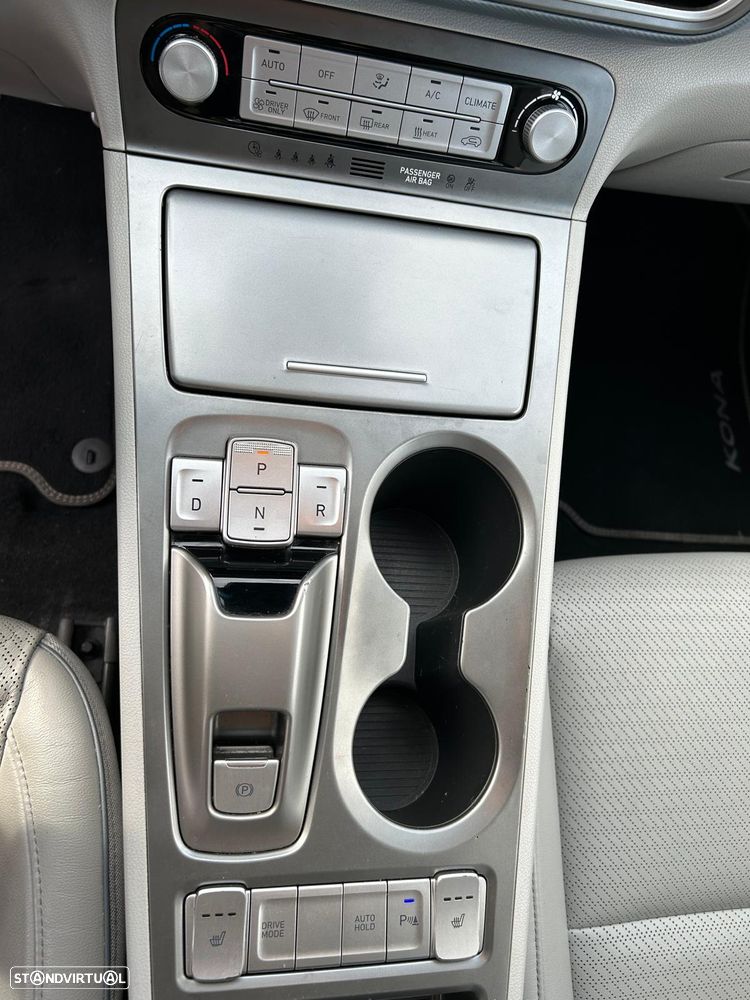 Hyundai Kauai EV 64 kWh Premium+P.Premium - 17