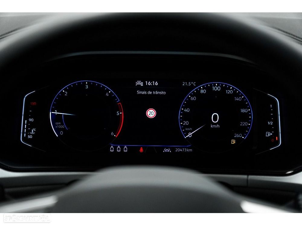 VW T-Roc 2.0 TDI Urban - 24