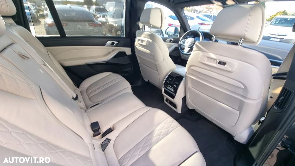 BMW X7 xDrive40d MHEV - 11