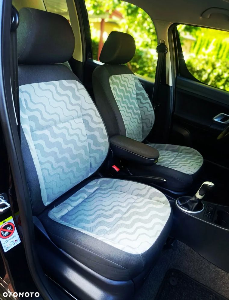 Skoda Roomster 1.6 16V Comfort PLUS EDITION - 11