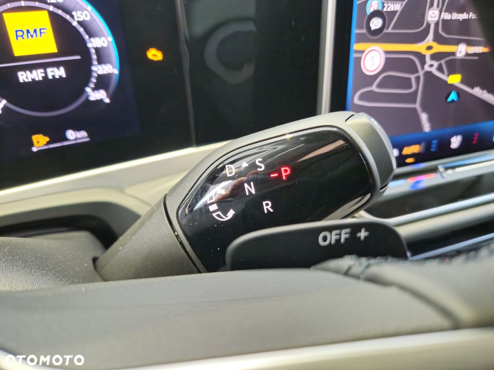 Volkswagen Passat - 13