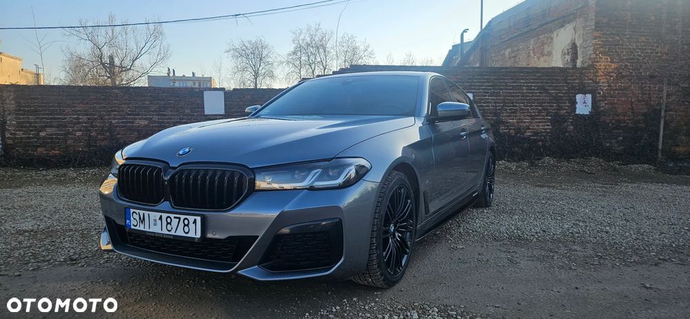 BMW Seria 5 520d xDrive M Sport sport - 2