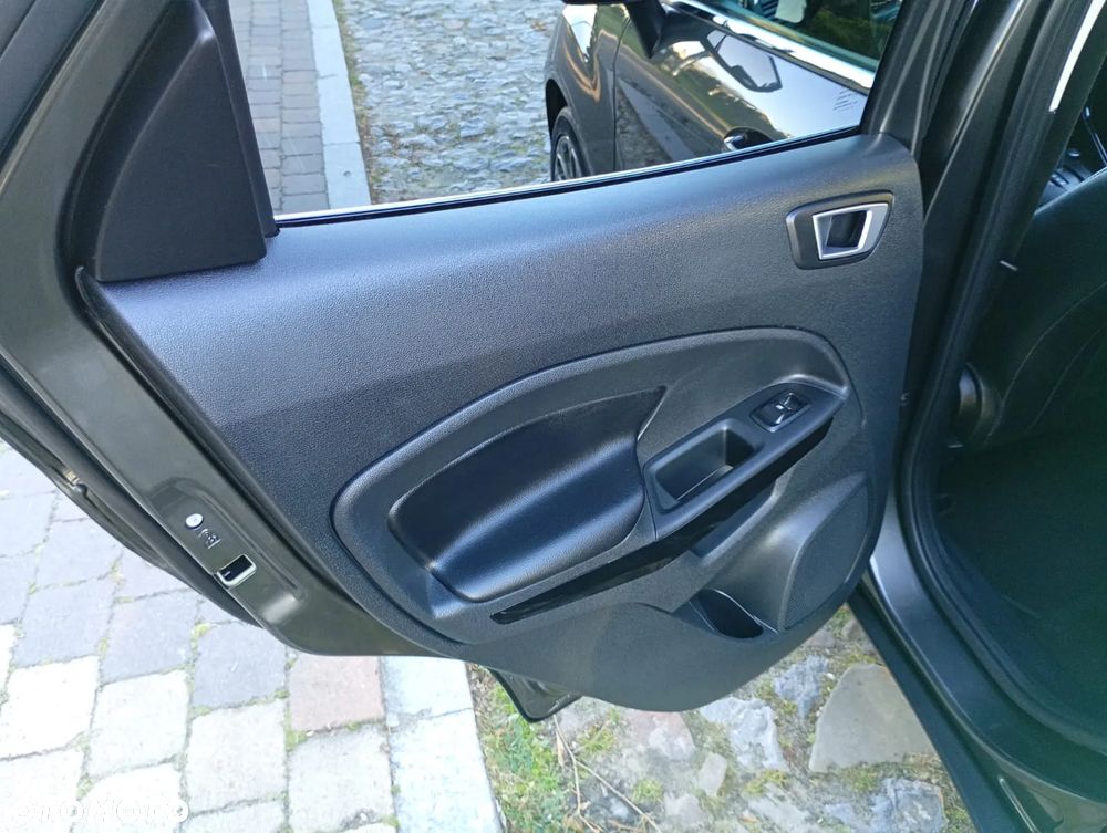 Ford EcoSport 1.0 EcoBoost TITANIUM X - 25