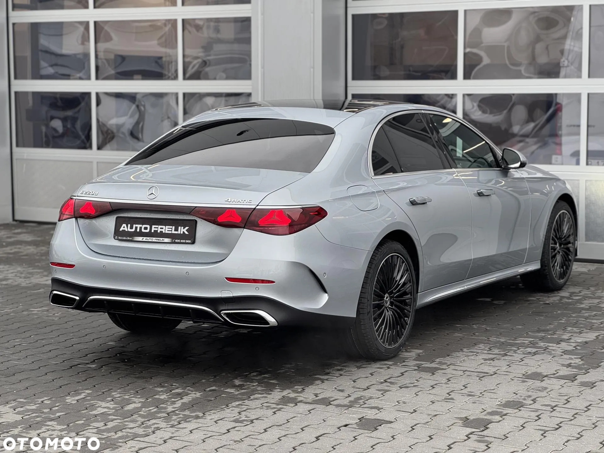 Mercedes-Benz Klasa E 220 d 4Matic 9G-TRONIC Edition AMG Line - 9