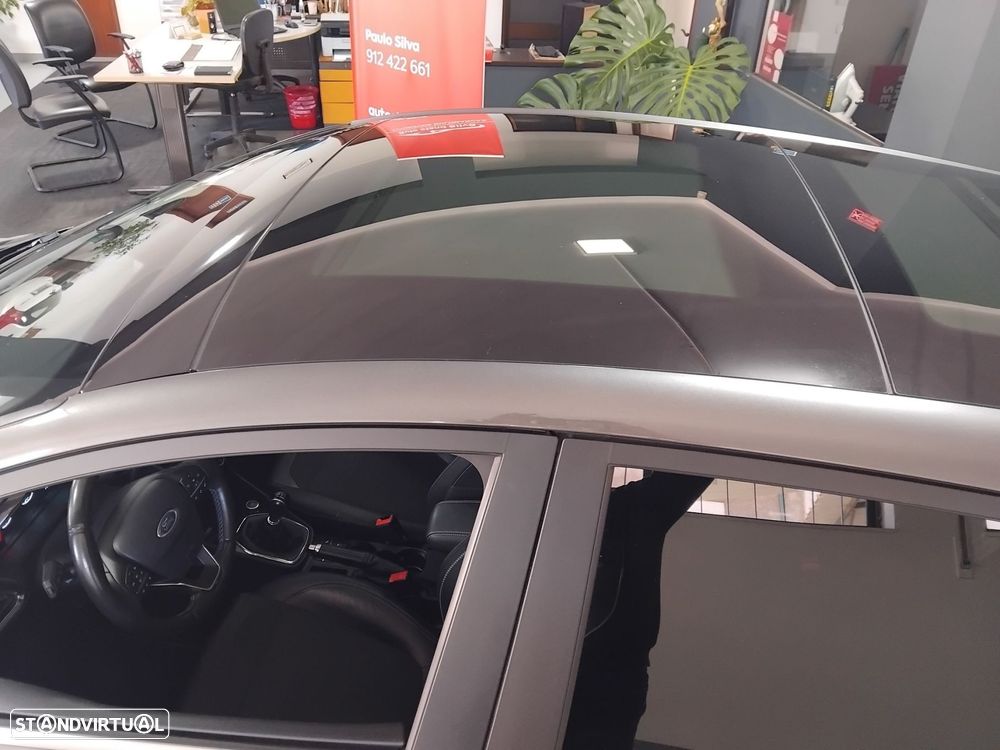 Ford Fiesta 1.0 EcoBoost Vignale - 20