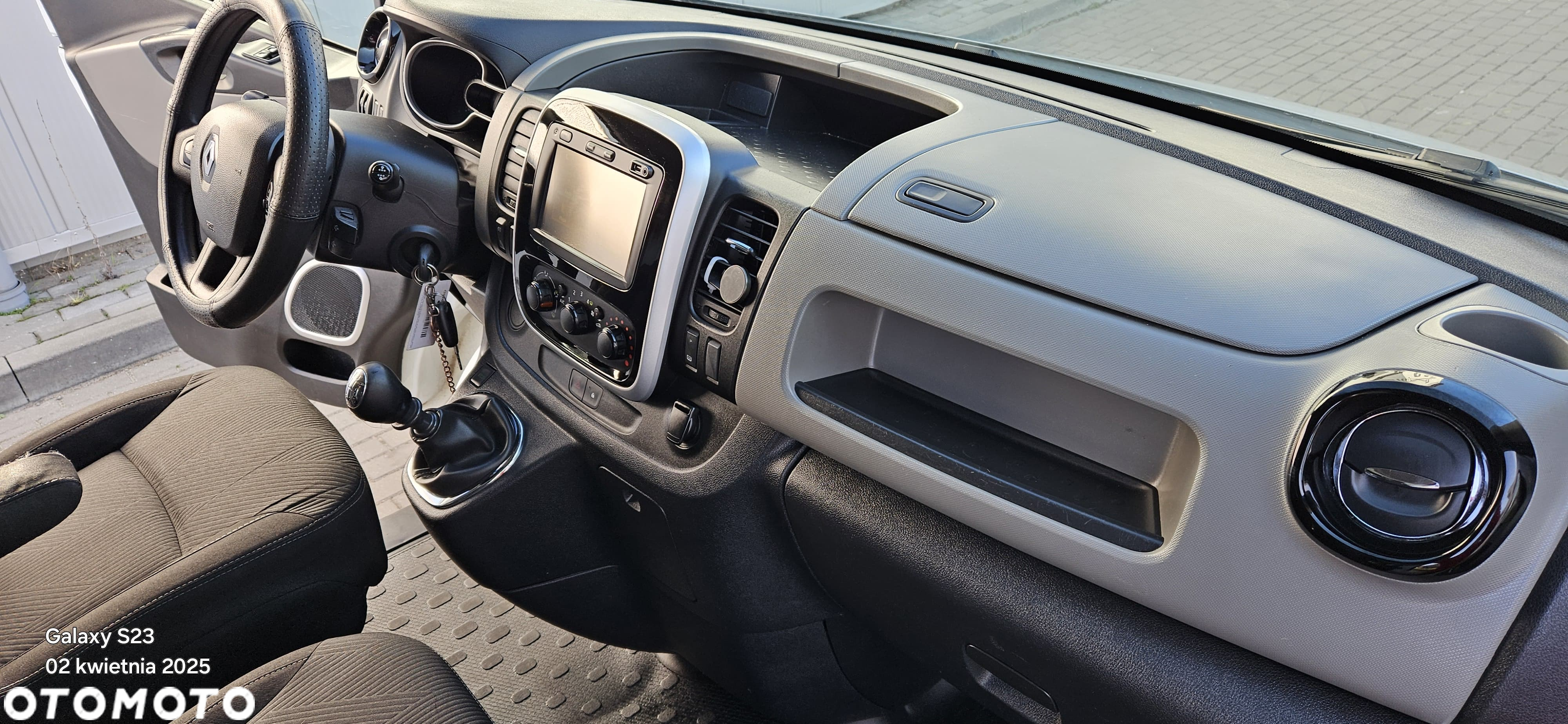 Renault Trafic - 13