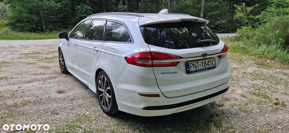 Ford Mondeo - 4