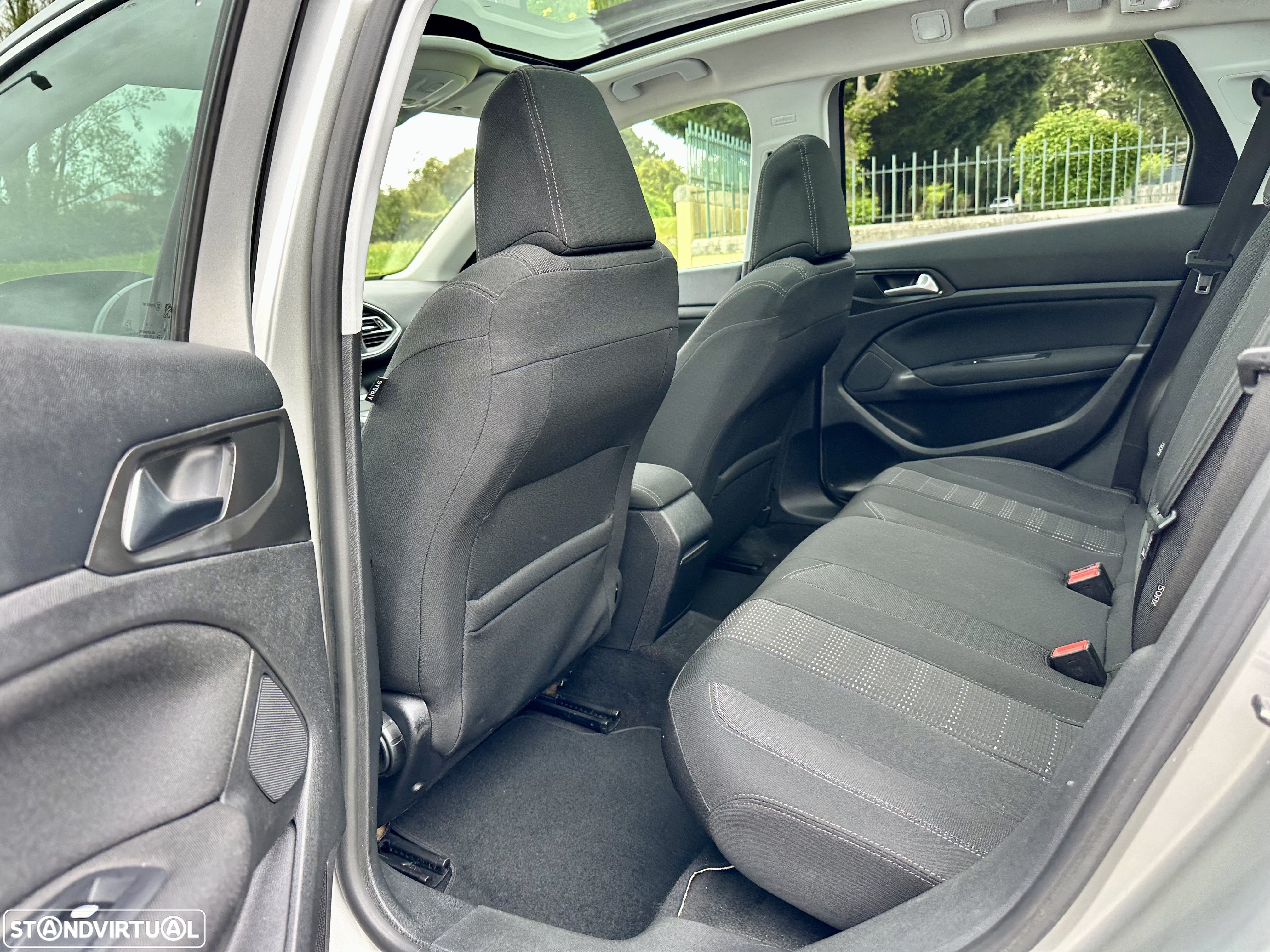 Peugeot 308 SW 1.6 BlueHDi Allure J17 EAT6 - 26