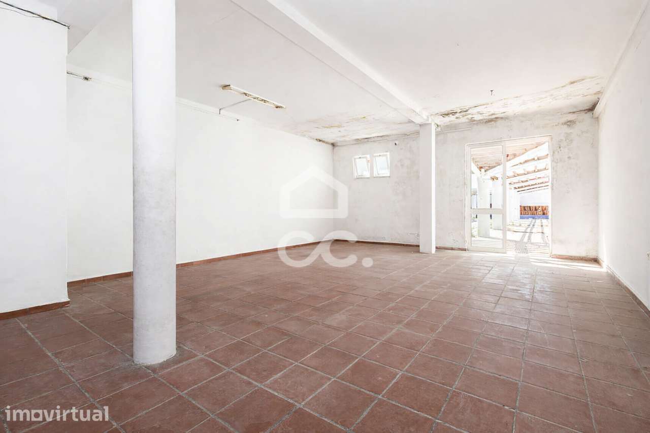Espaço Comercial c/ 169 m² na Av. dos Salesianos, em Évora - Grande imagem: 4/28
