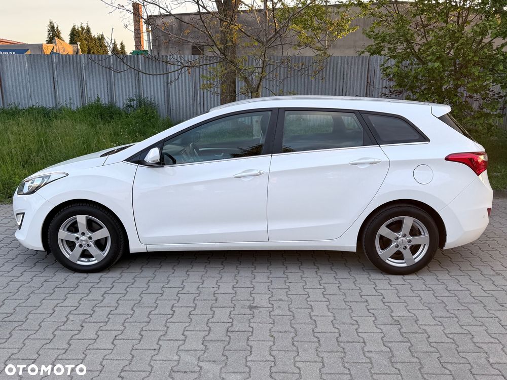 Hyundai i30 1.6 CRDi Premium - 6