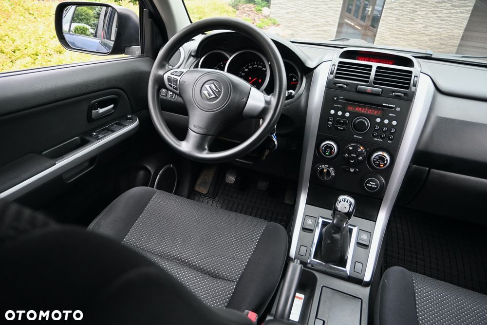 Suzuki Grand Vitara 1.9 DDiS - 17