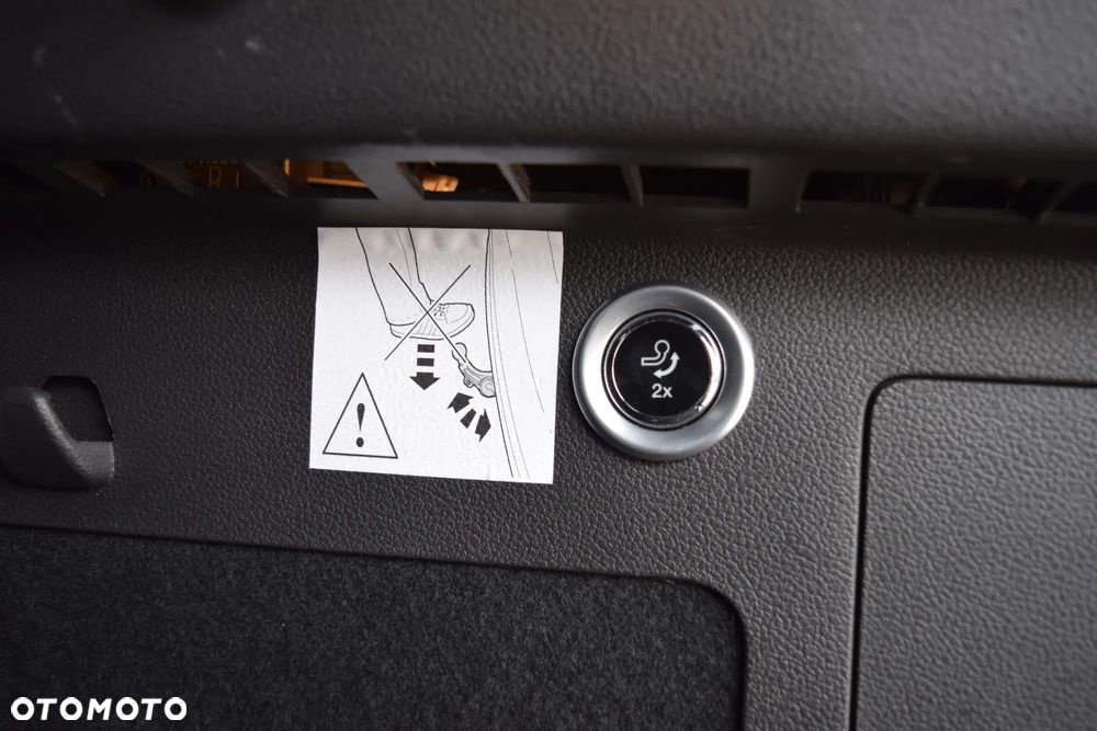 Ford Kuga 2.0 TDCi AWD ST-Line - 35