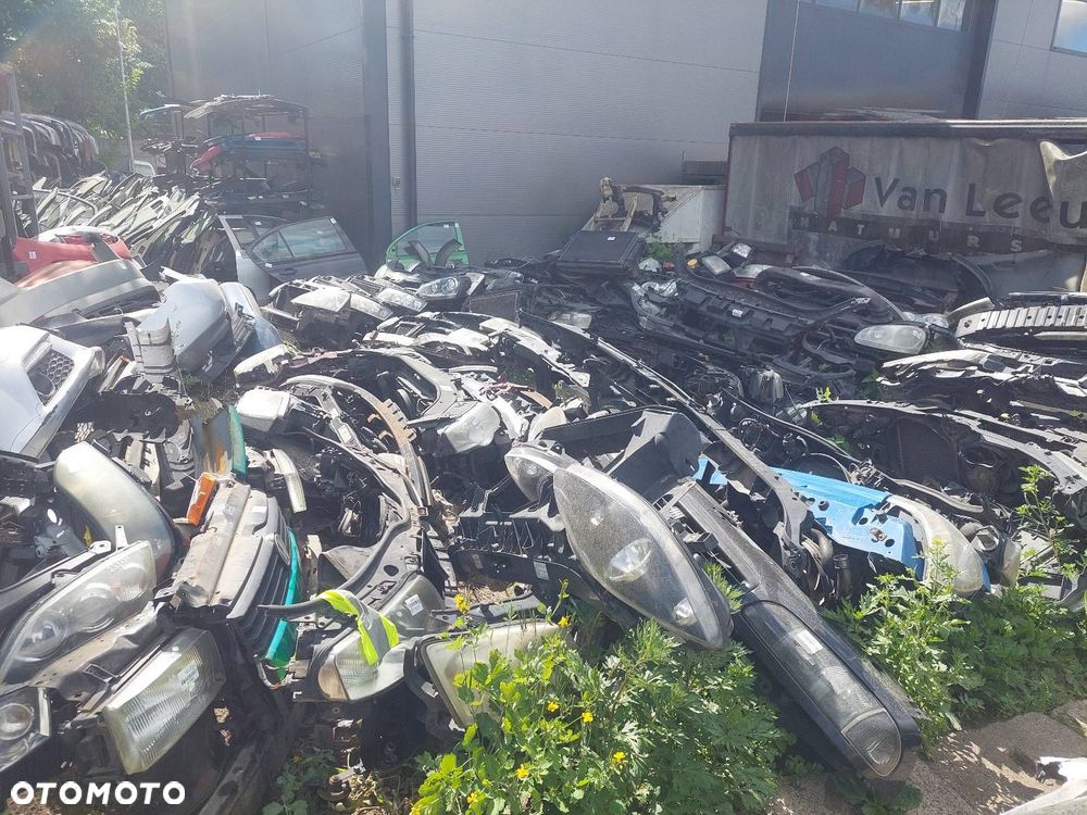 KOMPLETNY PRZÓD MASKA ZDERZAK PAS BŁOTNIK LAMPY XENON SKODA SUPERB I 9152 - 19