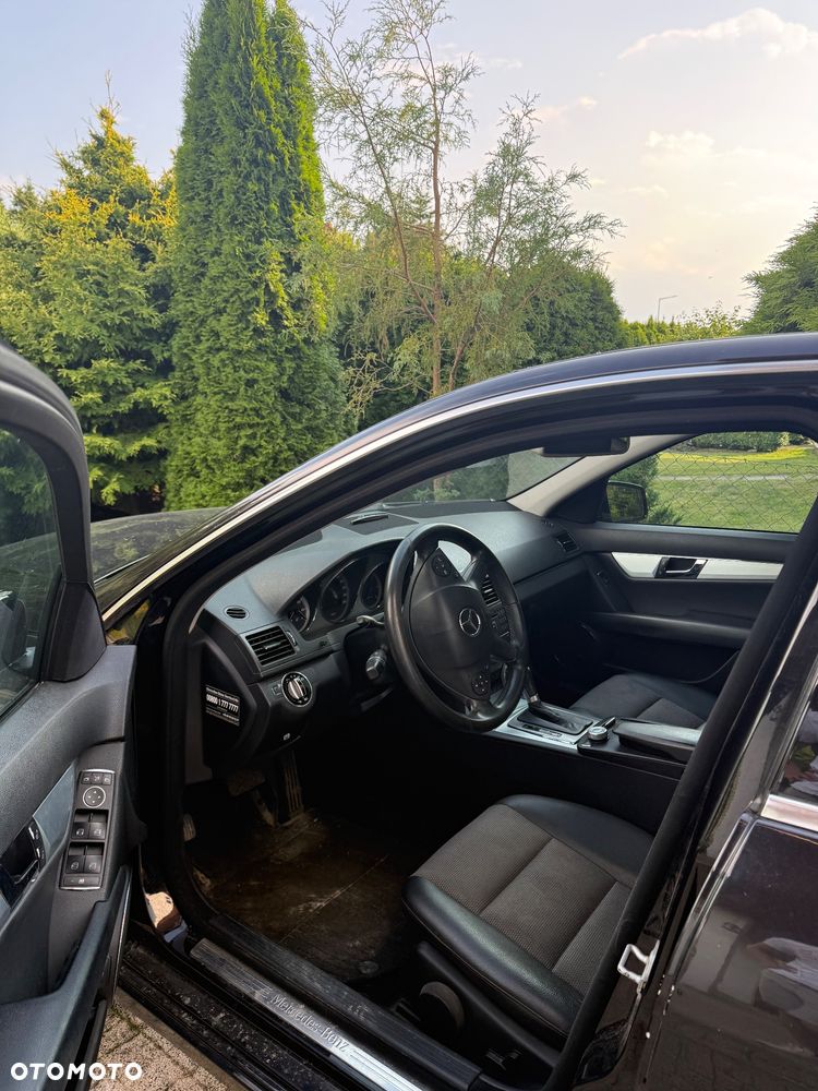 Mercedes-Benz Klasa C 220 CDI DPF Automatik BlueEFFICIENCY Elegance - 7