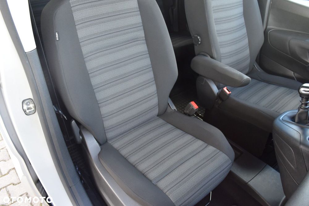 Opel Combo - 32