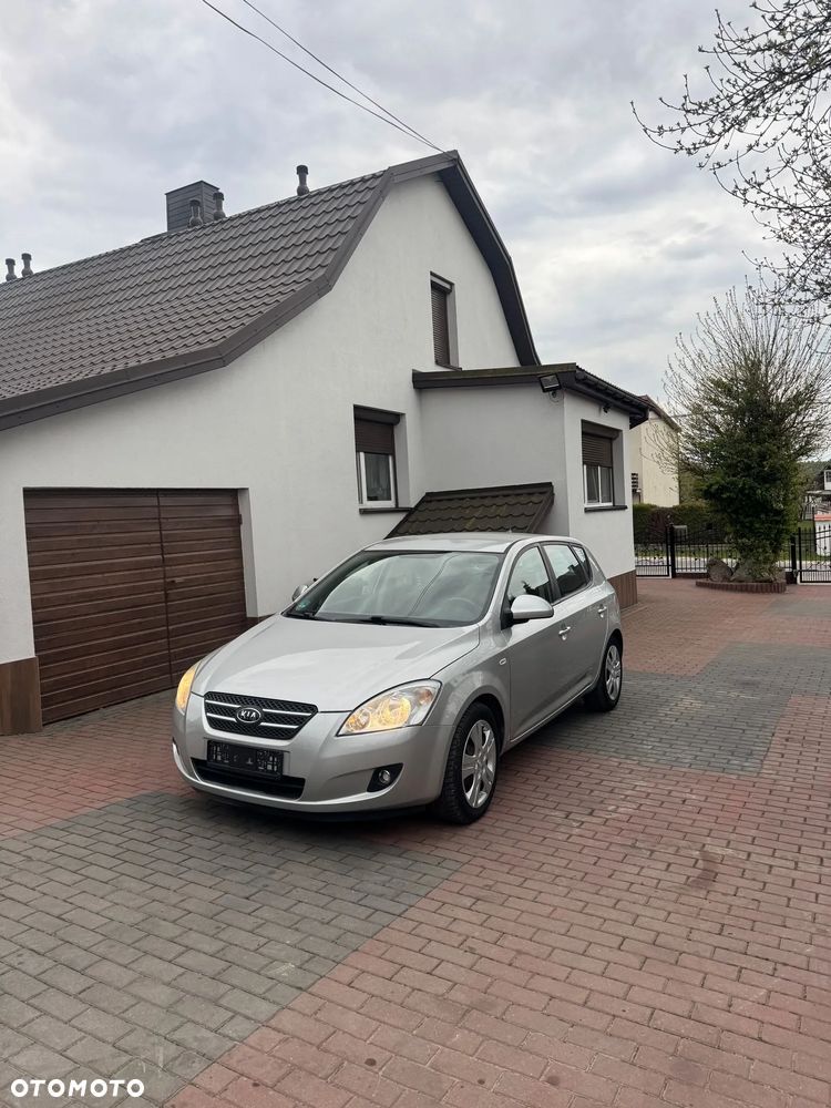 Kia Ceed 1.4 Comfort - 1