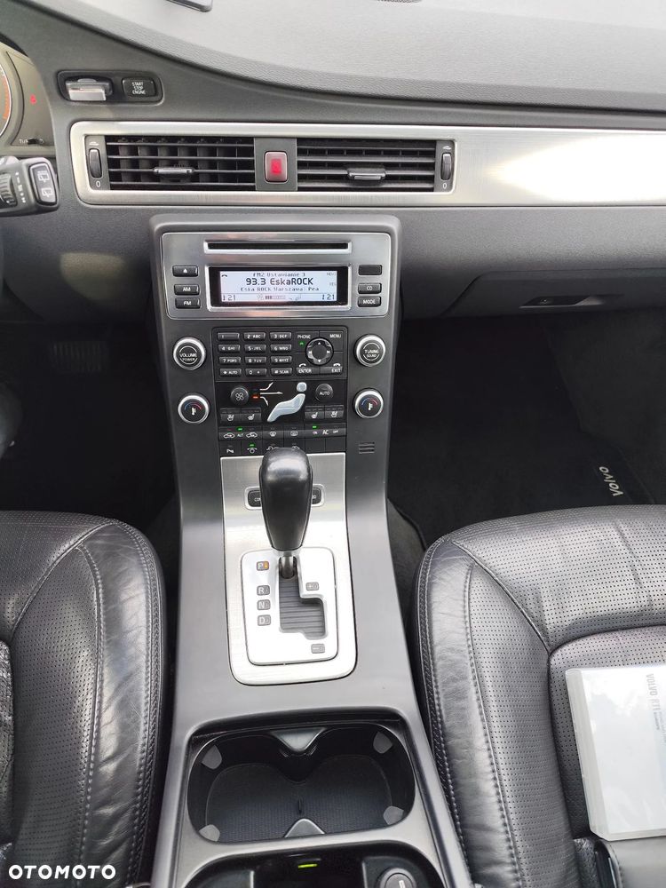 Volvo XC 70 D5 AWD Summum - 16