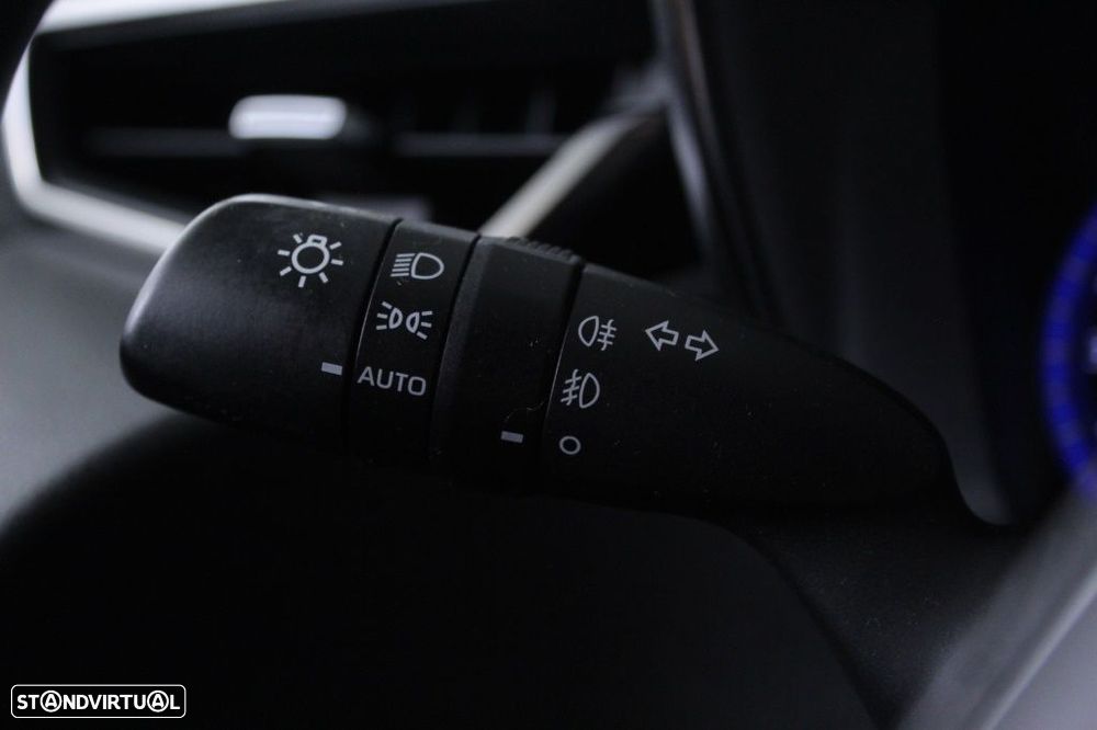 Toyota Corolla 1.8 Hybrid Comfort - 24