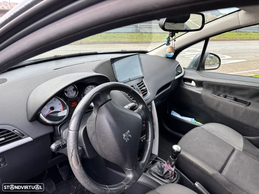 Peugeot 207 90 HDi FAP (Blue Lion) Premium - 5