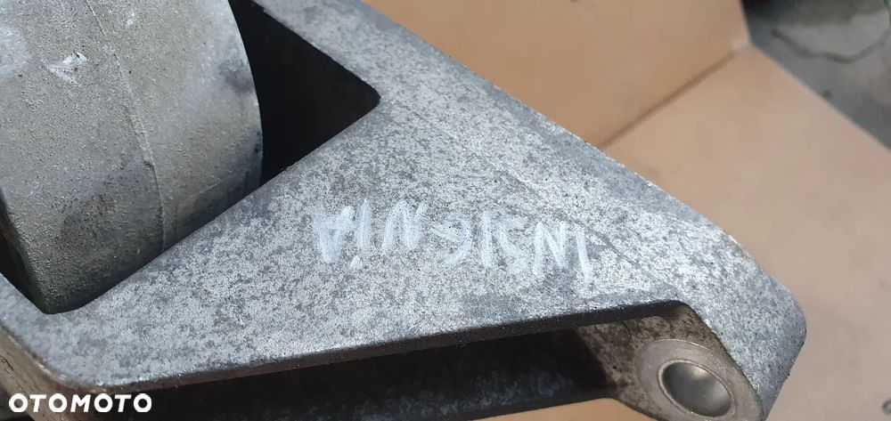 Łapa poduszka silnika Opel Insignia A 2.0 CDTI 13228289 - 9