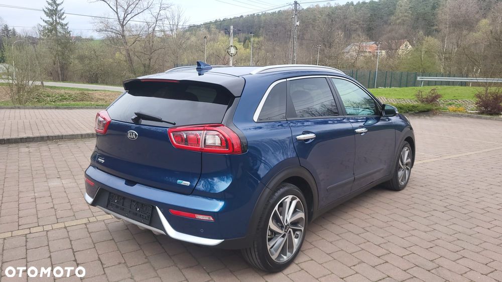 Kia Niro 1.6 GDI Hybrid L Business Line - 13