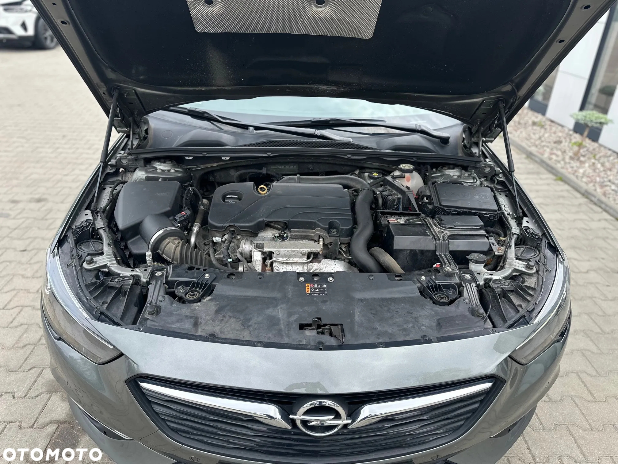 Opel Insignia - 18