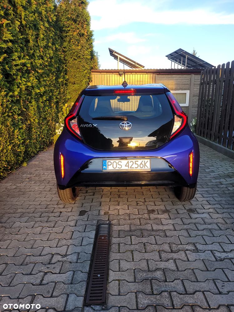 Toyota Aygo x.shift x-play connect - 4