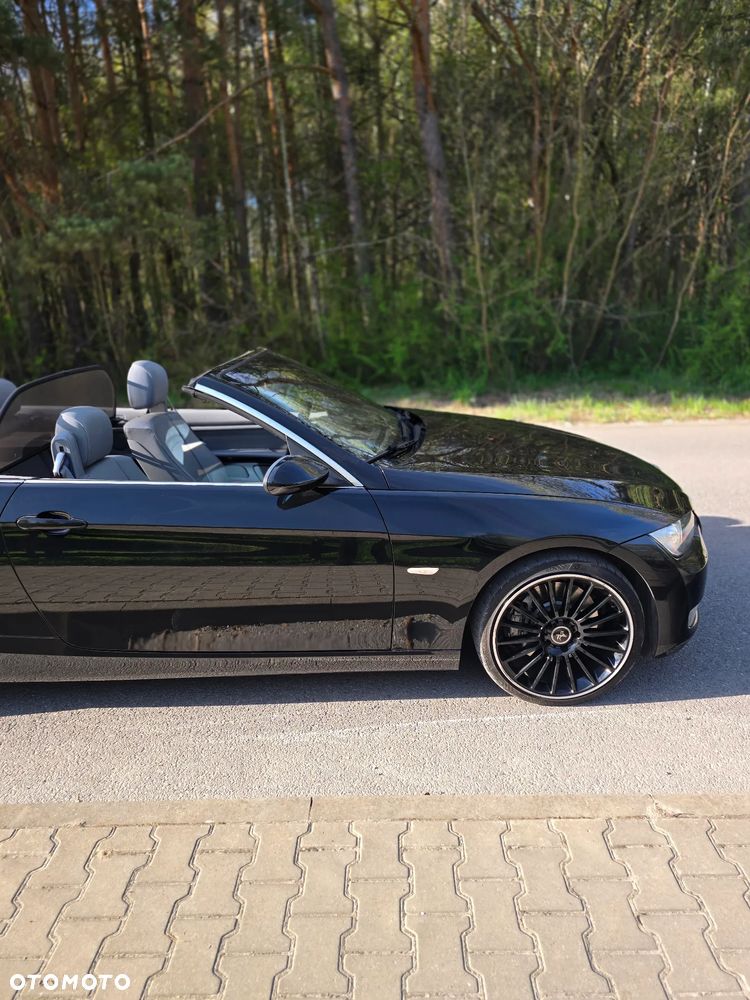 BMW Seria 3 330i M Sport Edition - 14