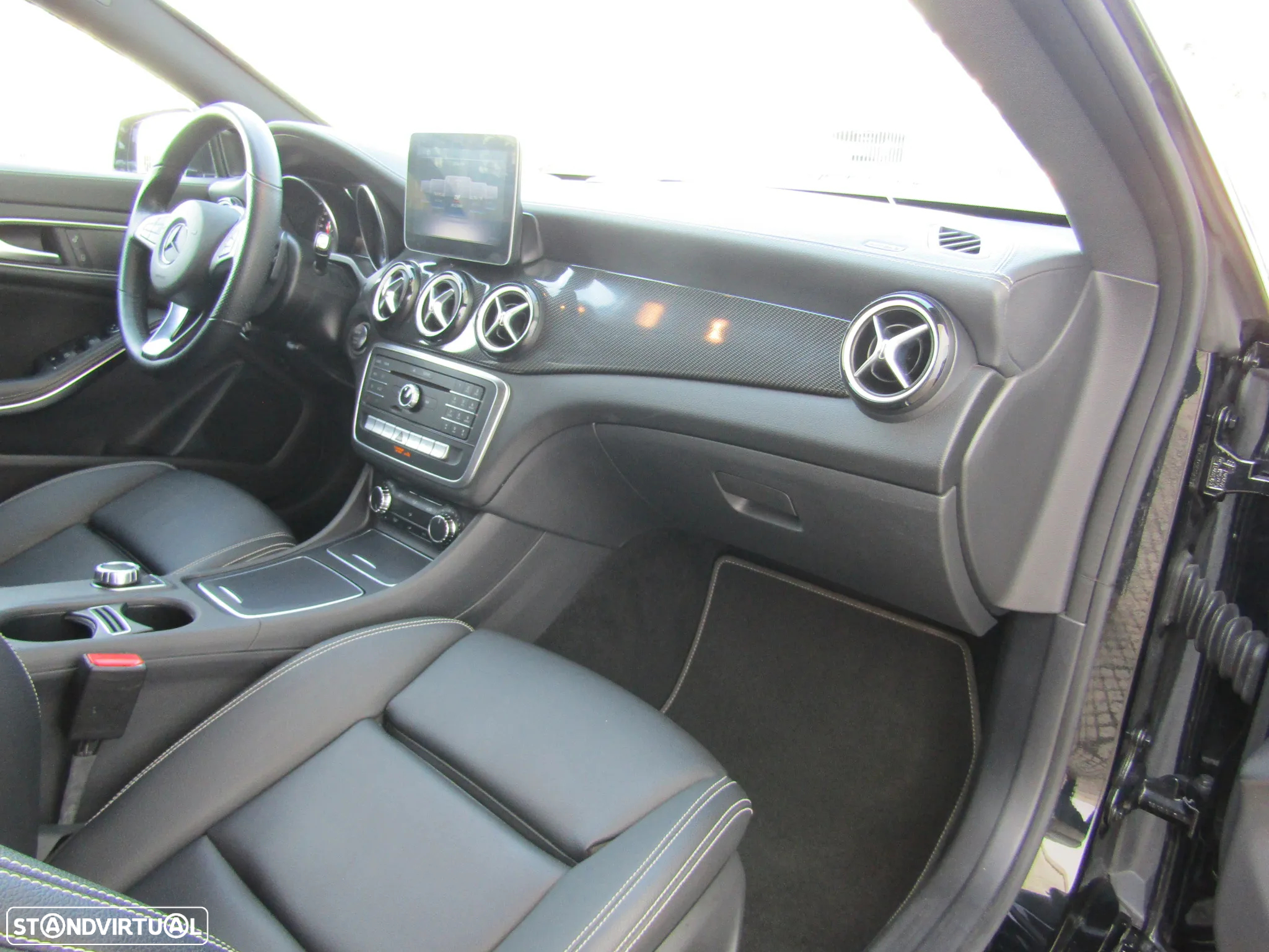 Mercedes-Benz CLA 200 d Shooting Brake AMG Line Aut. - 21