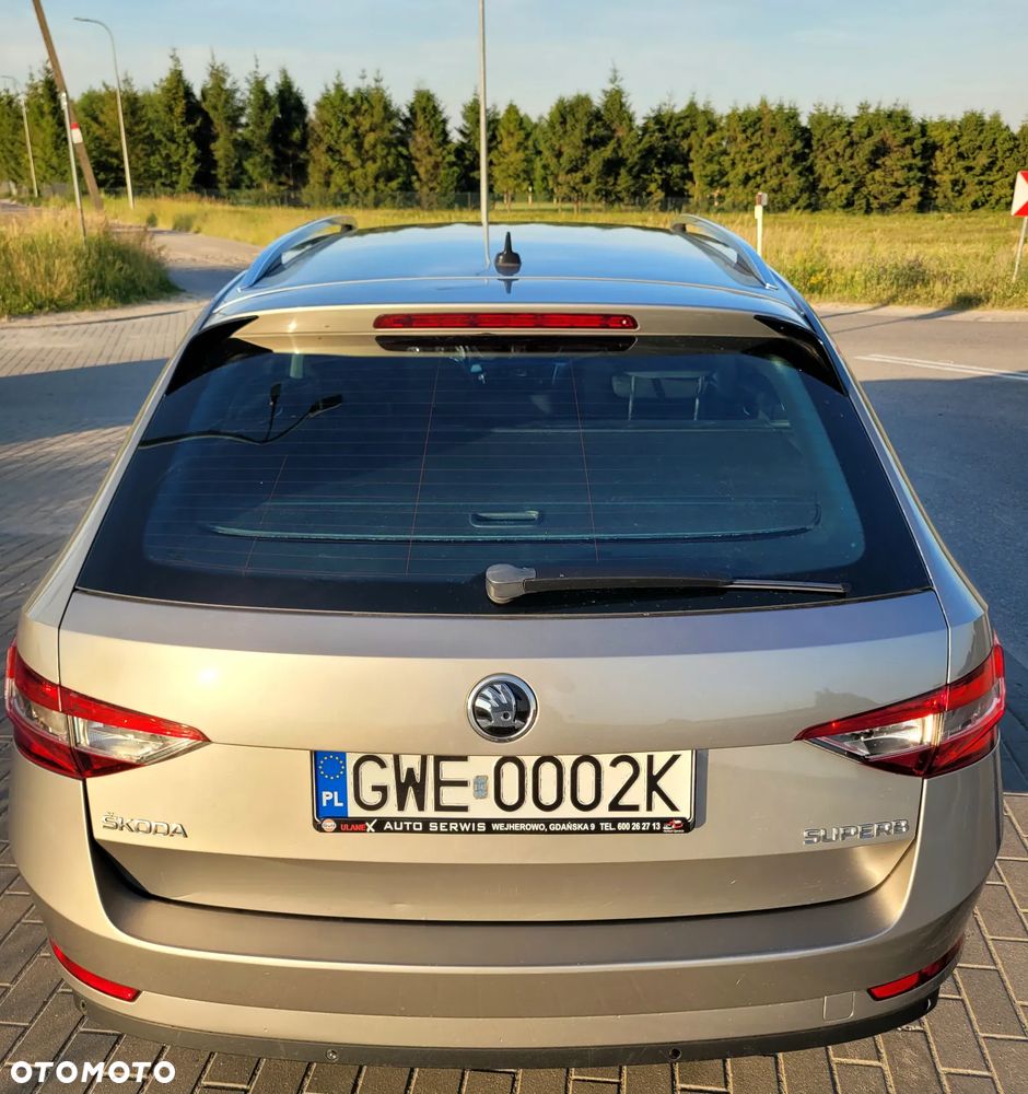 Skoda Superb 2.0 TSI Ambition DSG - 7