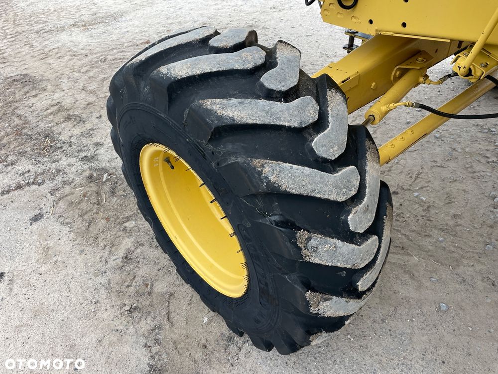 New Holland TC 56 - 16