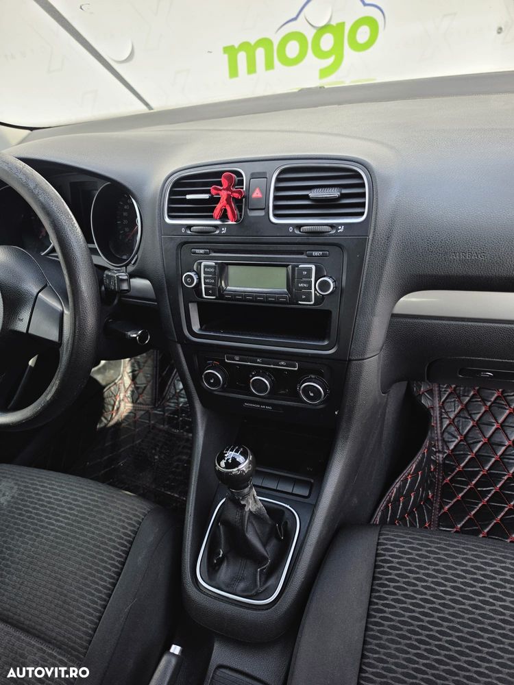 Volkswagen Golf 1.6 TDI DPF Comfortline - 11