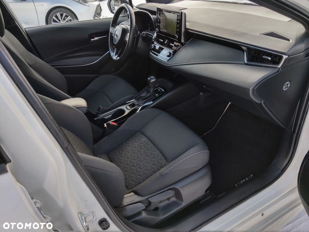 Toyota Corolla - 5