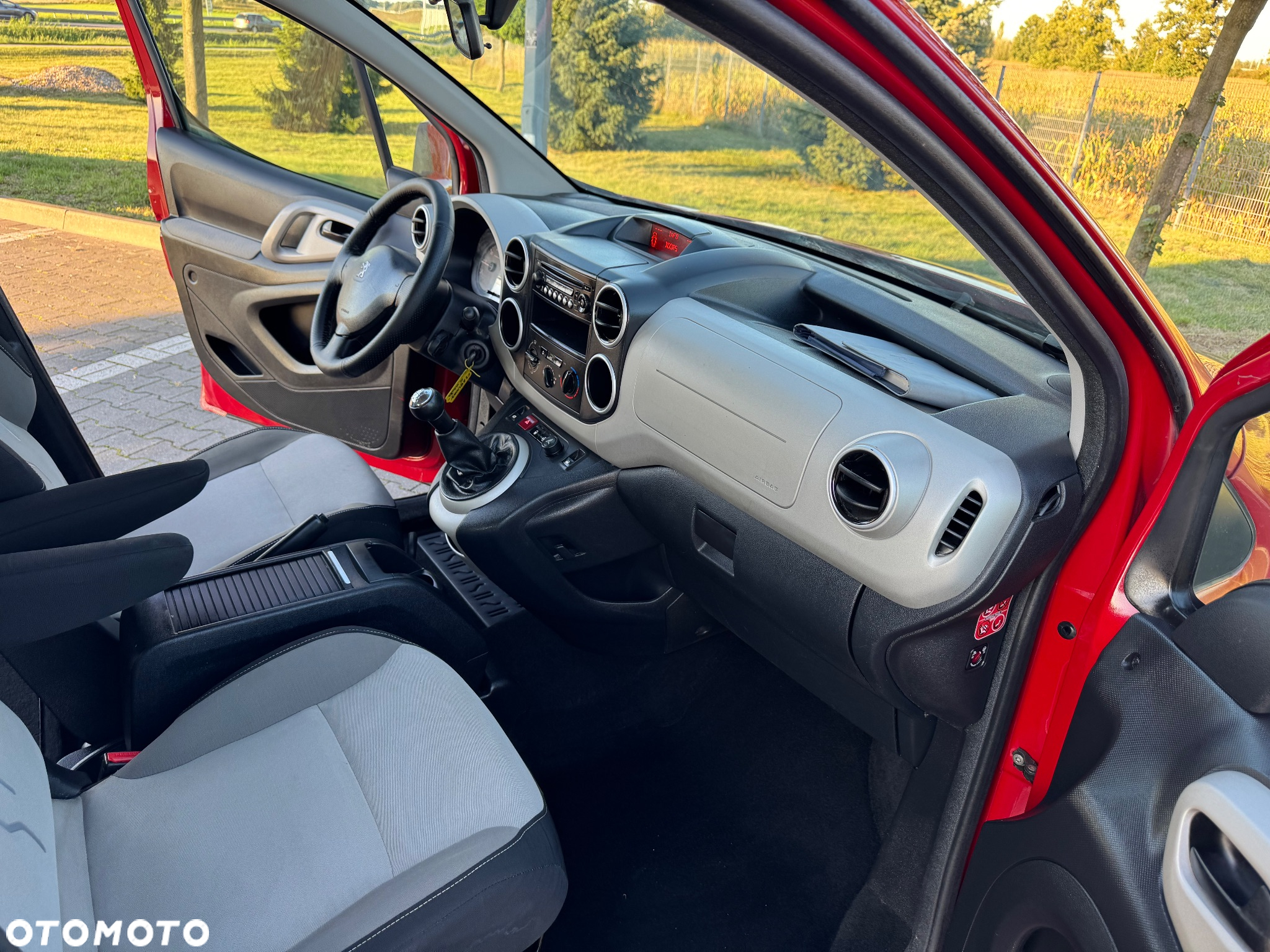Peugeot Partner 1.6 HDi Outdoor - 12