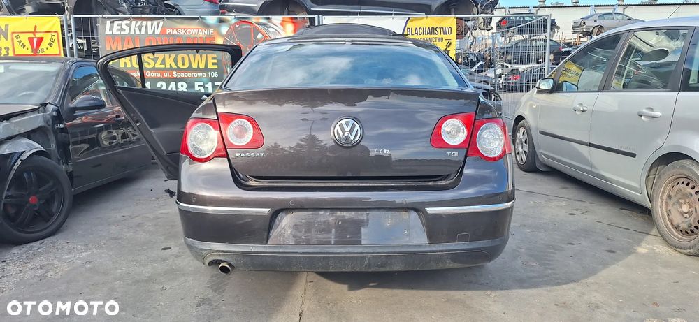 Volkswagen Passat 04- Klapa Bagażnika Tył Tylna Kod Lakieru LC8Z